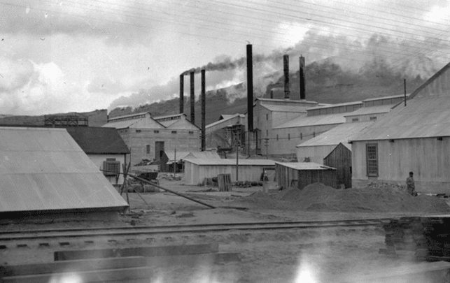 (1909)* - Closer view of Monolith where a great portion of the cement was produced for the aqueduct's construction.