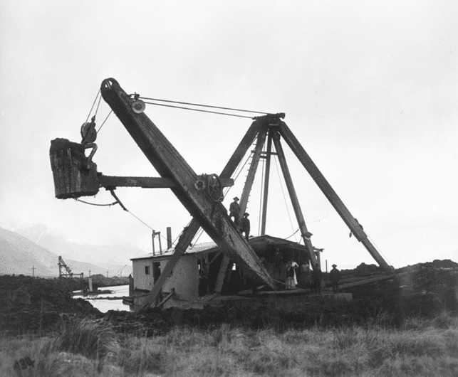 (1911)* - Electric-powered dredge working in main canal, Owens Valley.