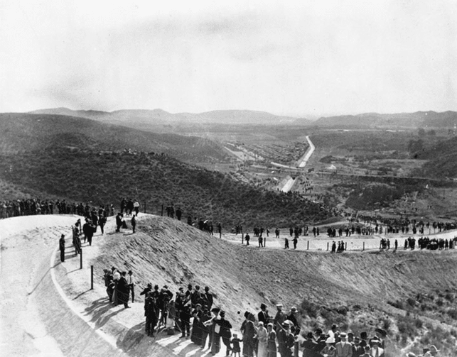 People began lining up early to get good views.*